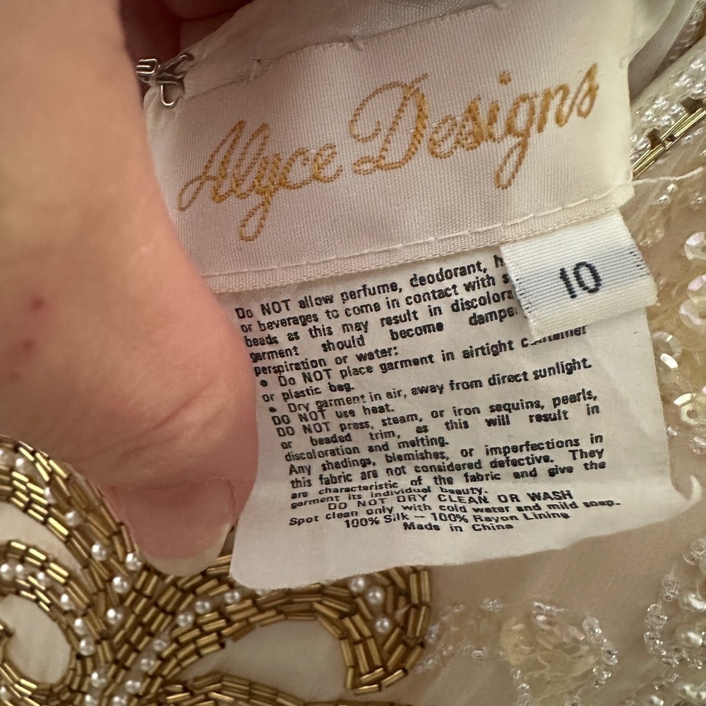 Vintage Alyce Designs Silk White and Gold Beaded Gown - Picture 6 of 13